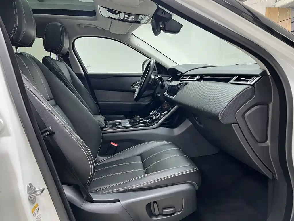 Land Rover Range Rover Velar 2017 — фото 4