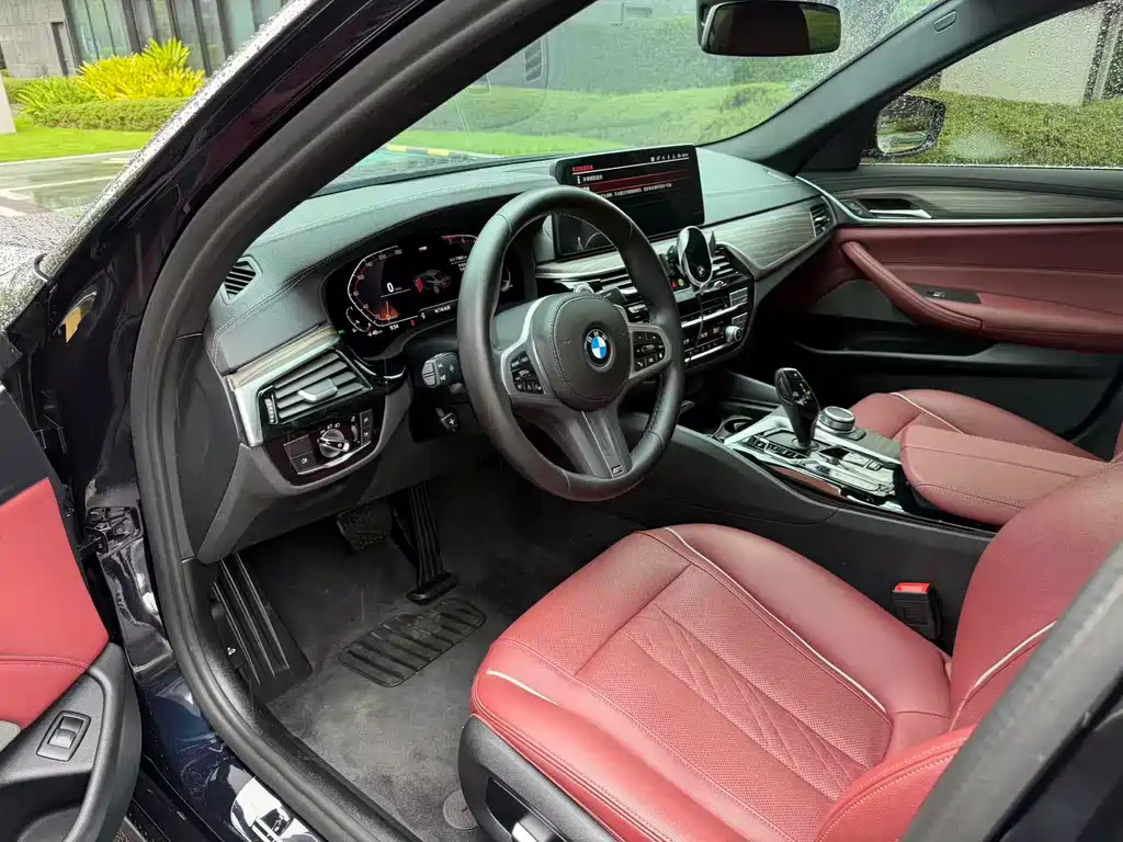BMW 5 Series 2022
