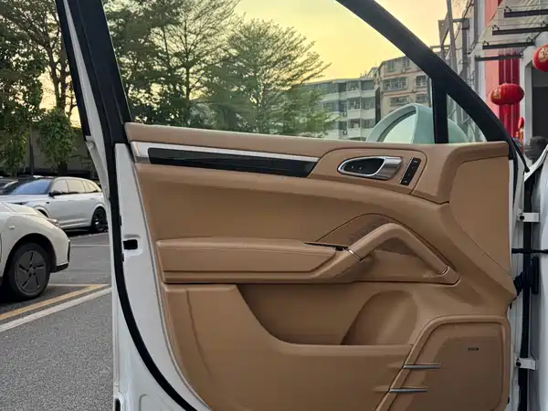 Porsche Cayenne 2016