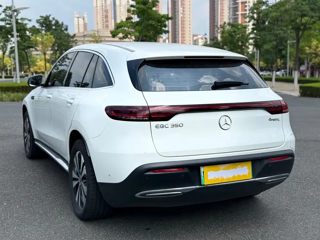 Mercedes-Benz EQC 2021 — фото 4