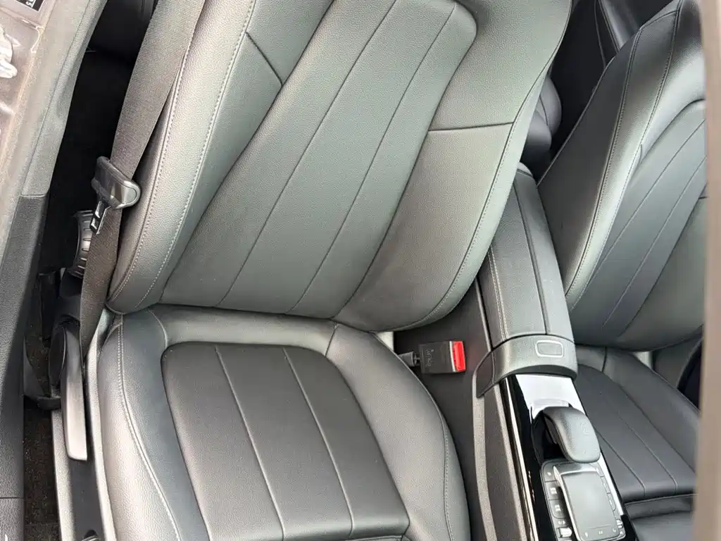 Mercedes-Benz A-Class 2021 — фото 10