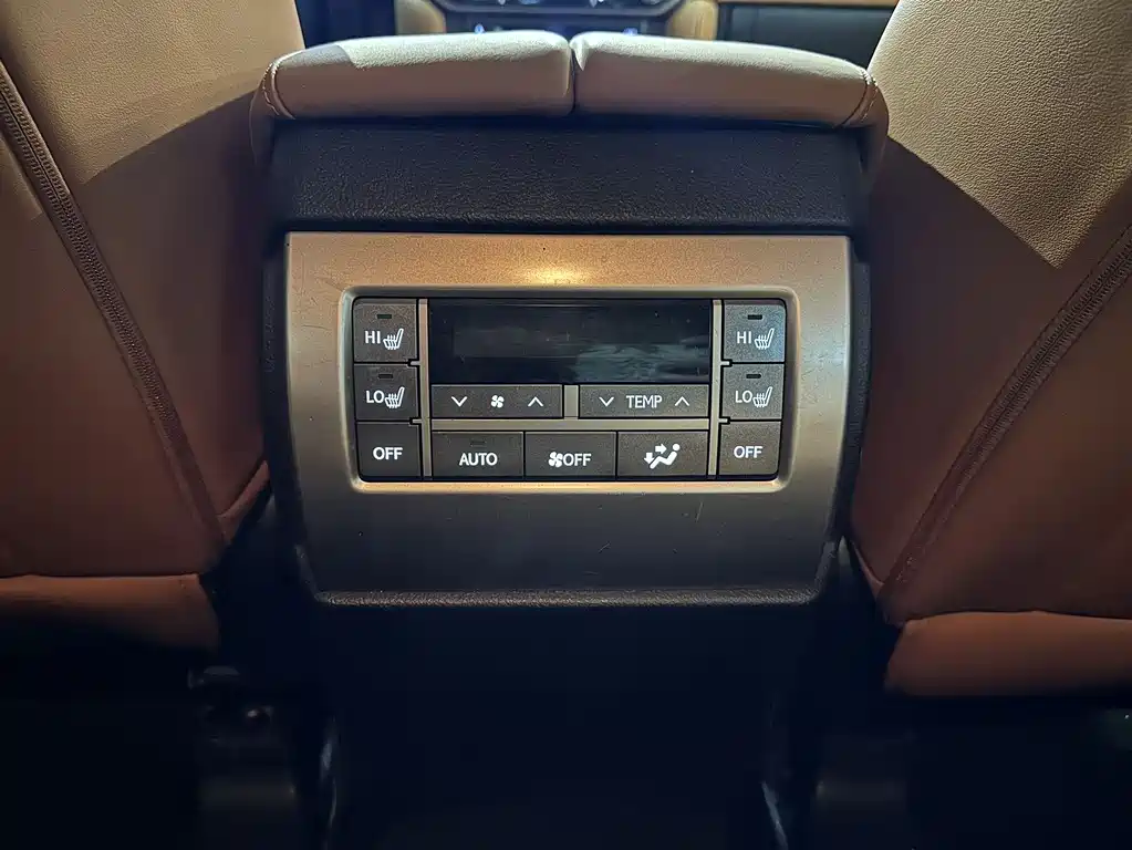 Lexus GX 2010 — фото 14