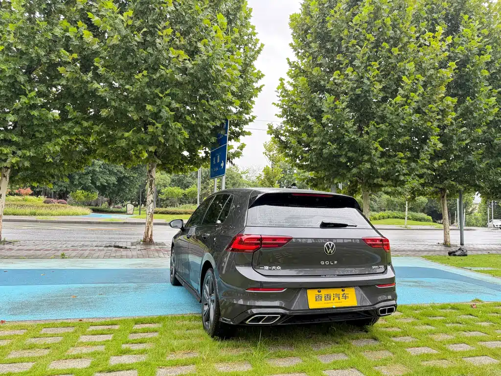 Volkswagen Golf 2023