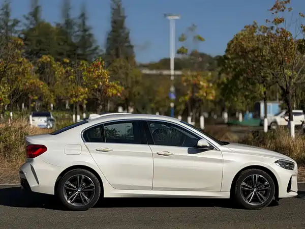 BMW 1 Series 2021
