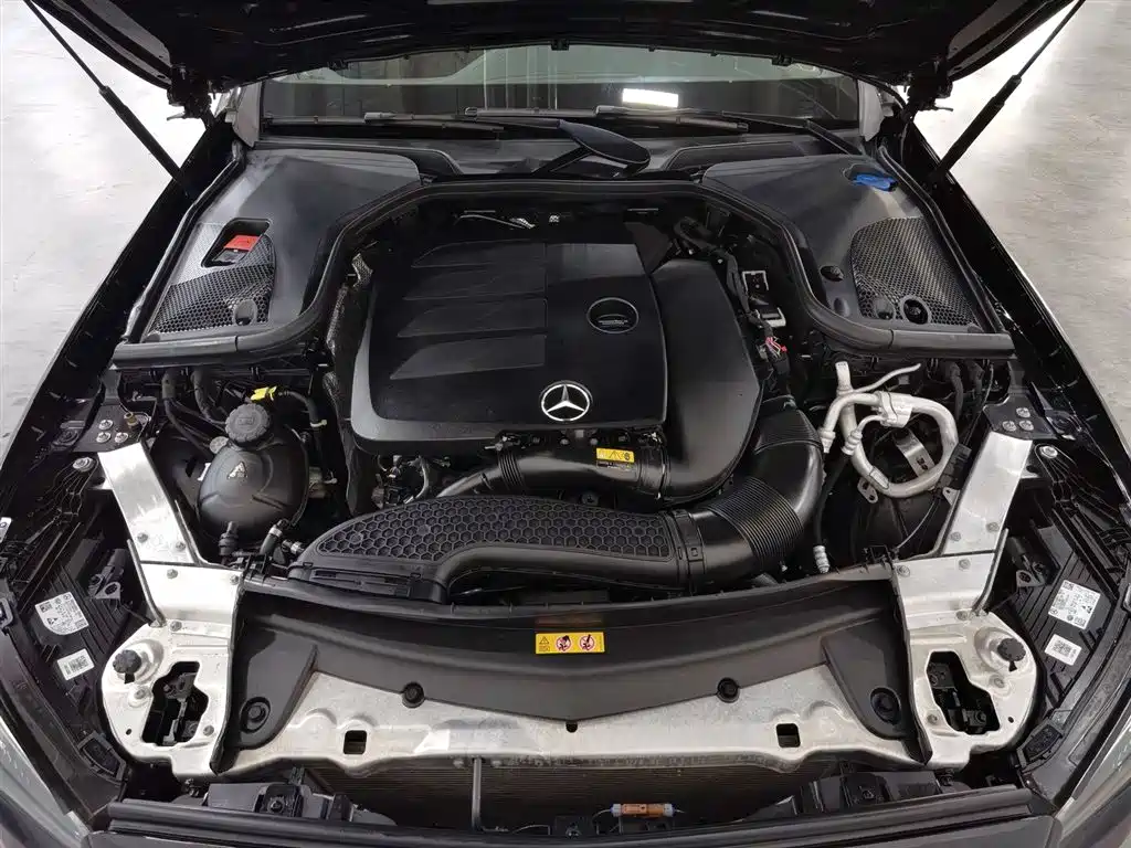 Mercedes-Benz E-Class 2023 — фото 6