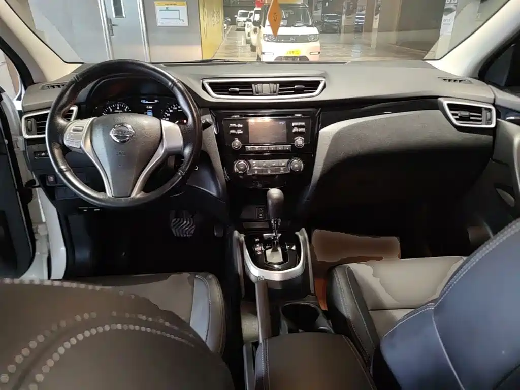 Nissan Qashqai 2017 — фото 10