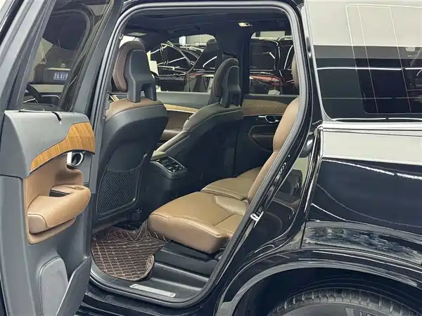 Volvo XC90 2022