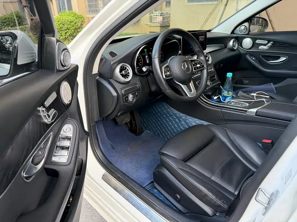 Mercedes-Benz C-Class 2019 — фото 5