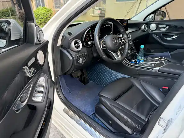 Mercedes-Benz C-Class 2019