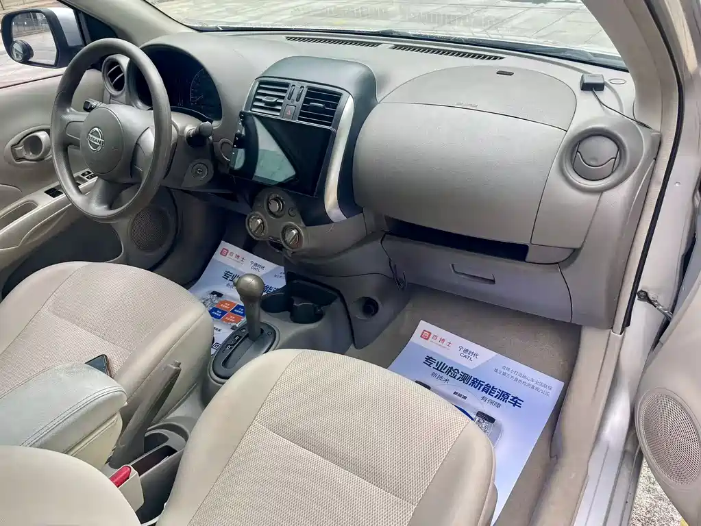 Nissan Sunny 2014 — фото 12
