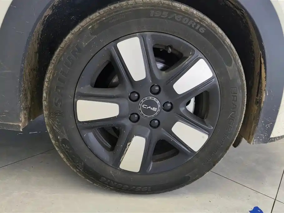 BYD Dolphin 2025