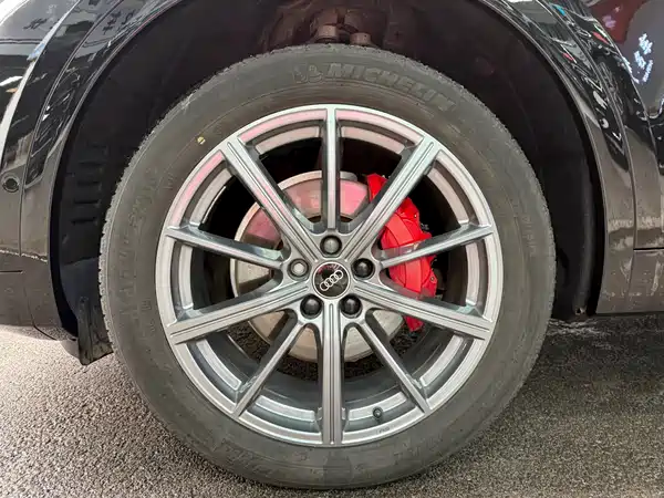 Audi Q5L 2023