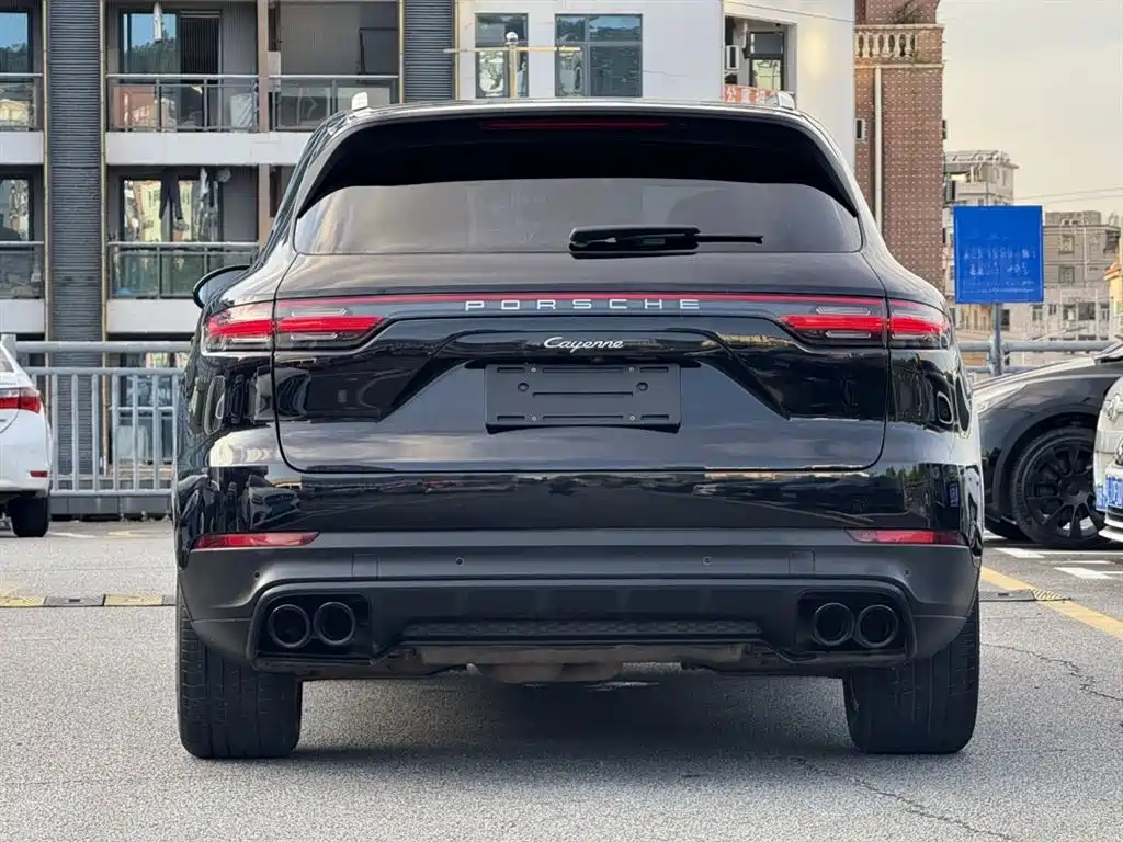 Porsche Cayenne 2018 — фото 8