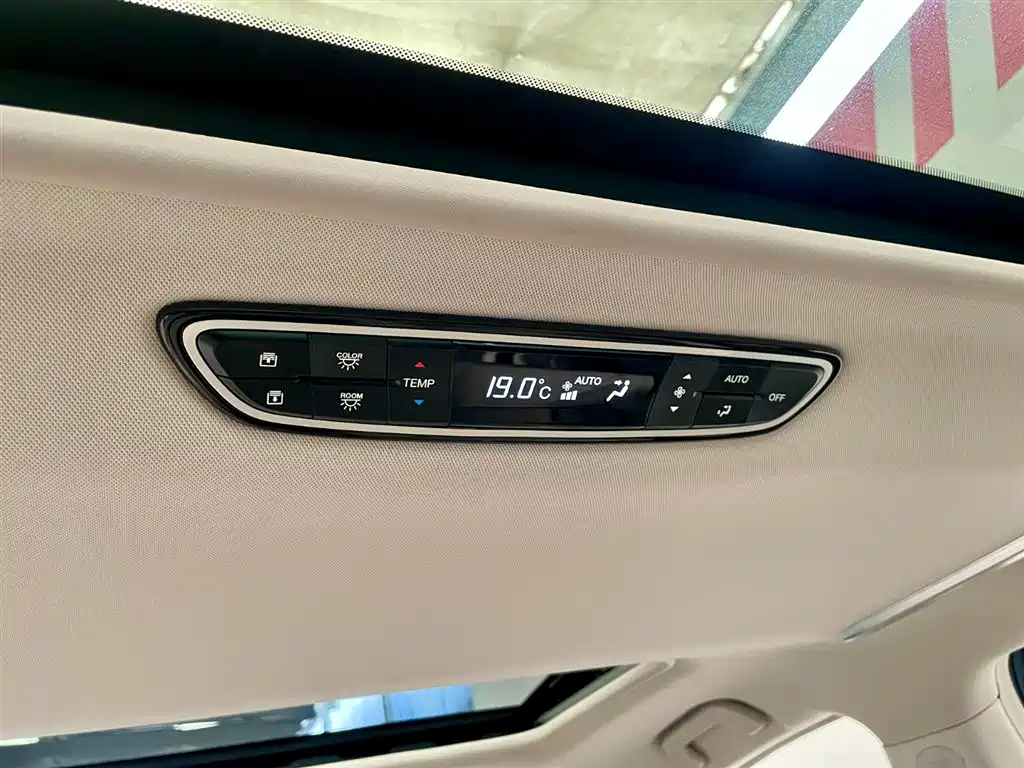 GAC Motor Trumpchi M8 2020 — фото 17