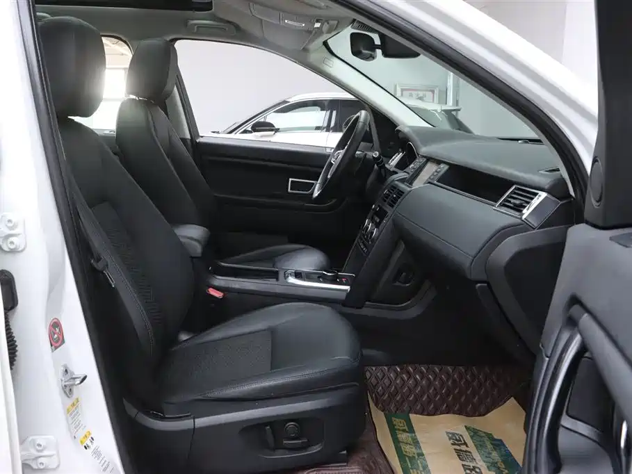Land Rover Discovery Sport 2019 — фото 18