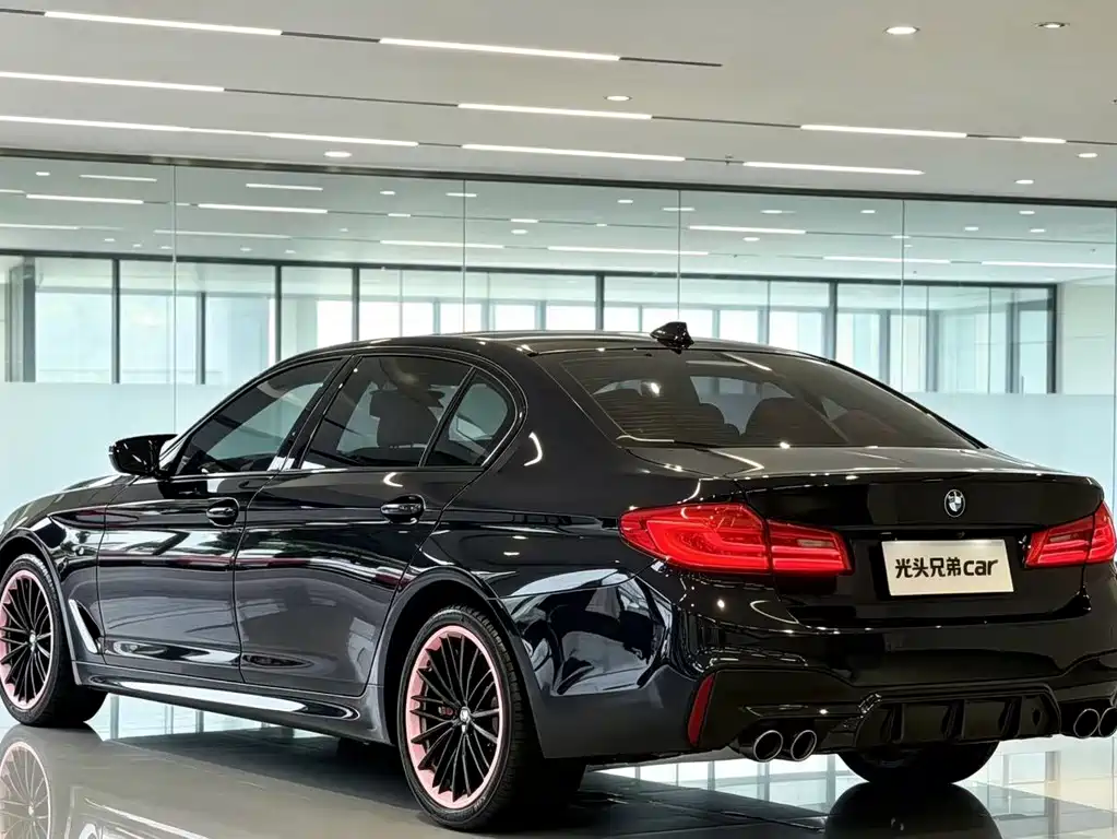 BMW 5 Series 2020