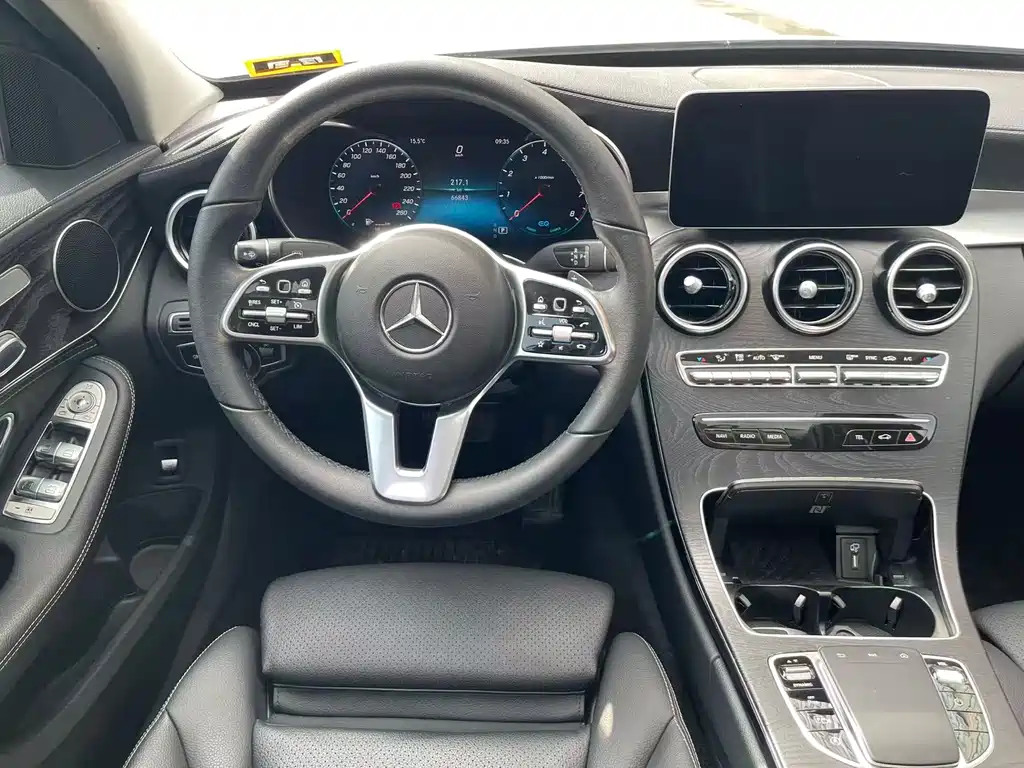 Mercedes-Benz C-Class 2019 — фото 12