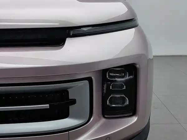 Geely ICON 2023