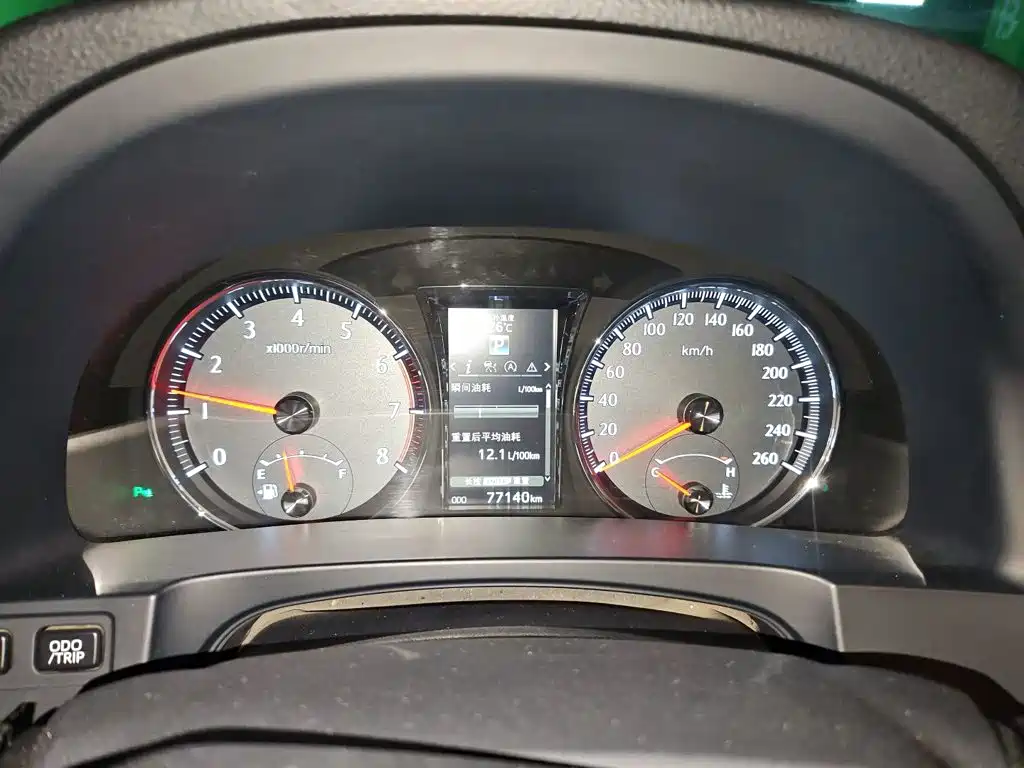 Toyota Crown 2016 — фото 7
