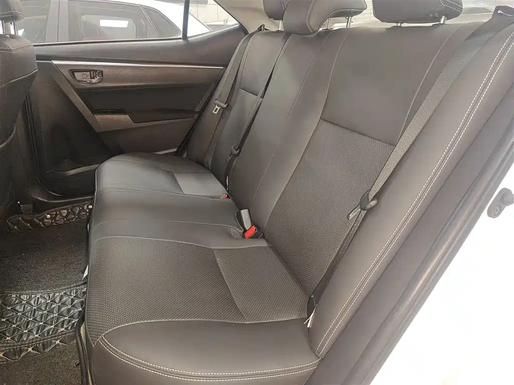 Toyota Corolla 2019 — фото 13