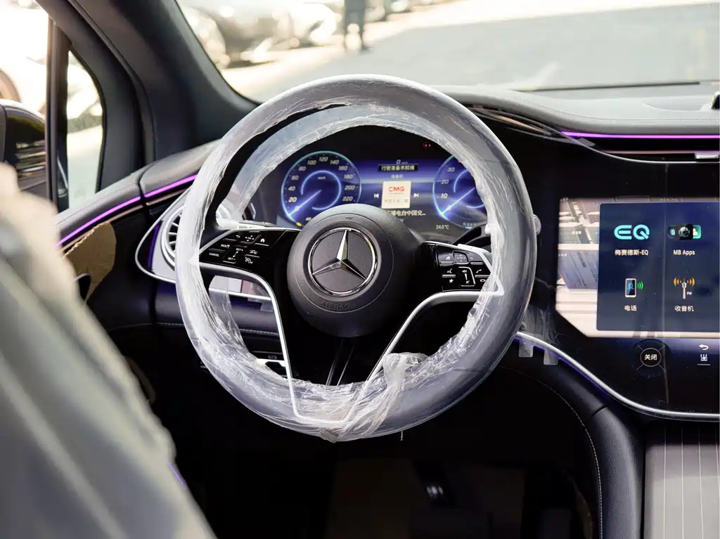 Mercedes-Benz EQS SUV 2026 — фото 15