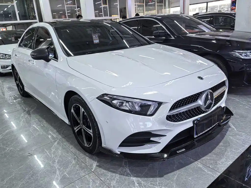 Mercedes-Benz A-Class 2023 — фото 3