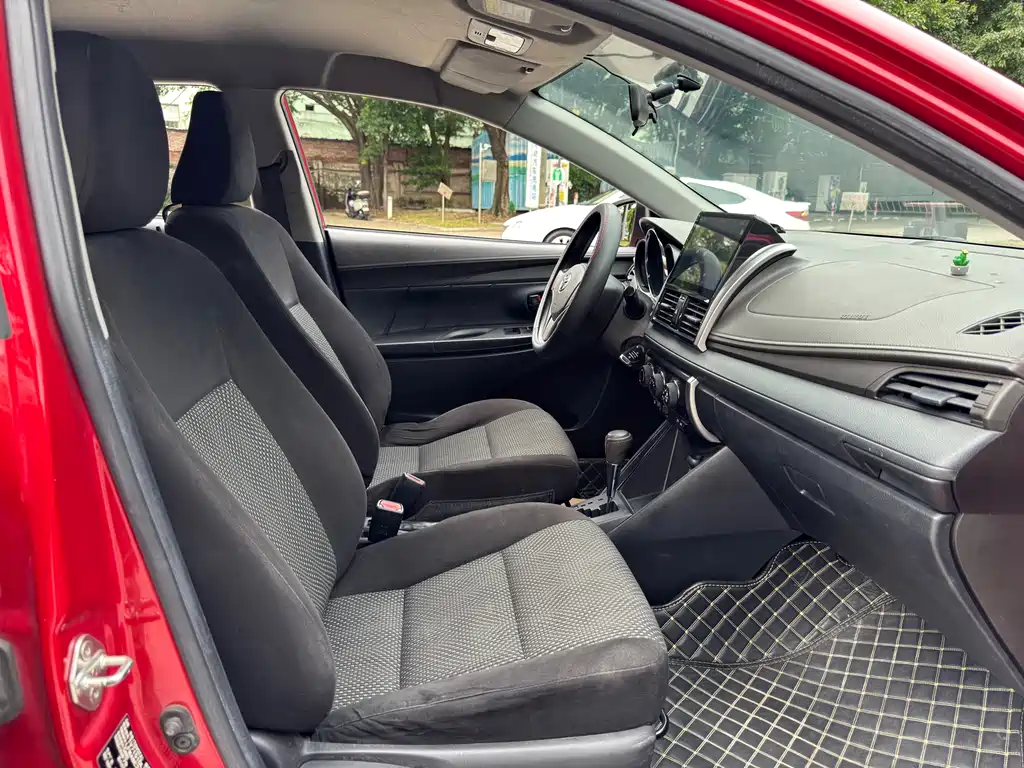 Toyota Vios 2015 — фото 16