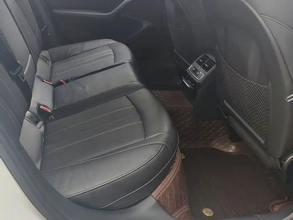 Audi A4L 2022