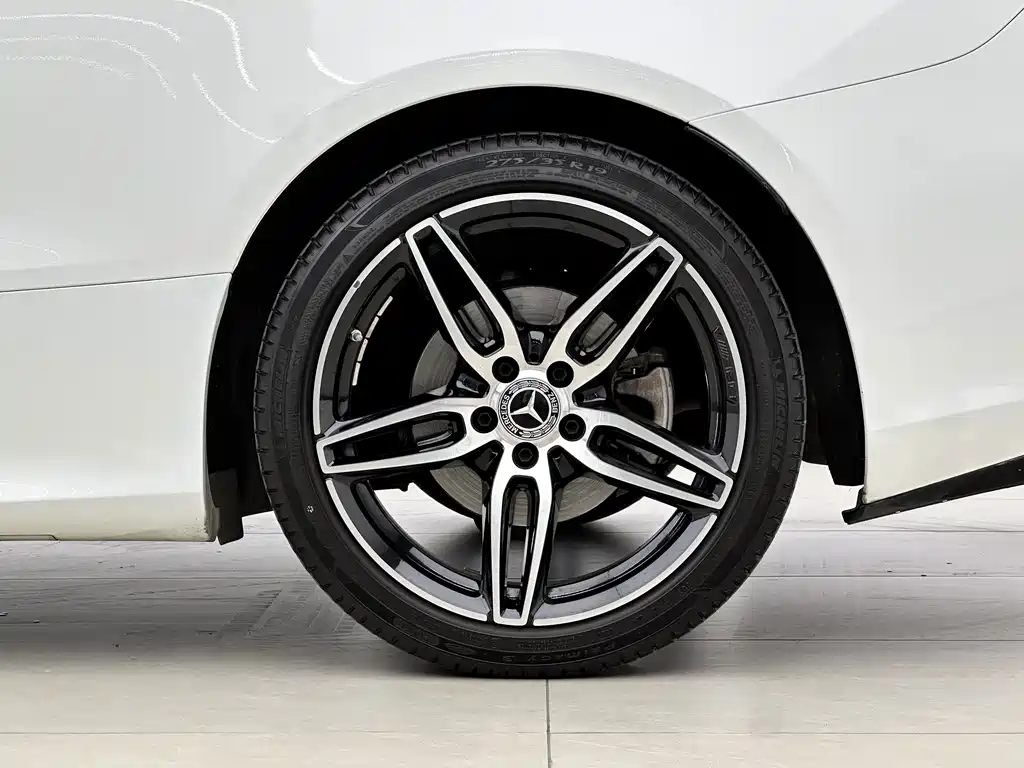 Mercedes-Benz E-Class 2021 — фото 10