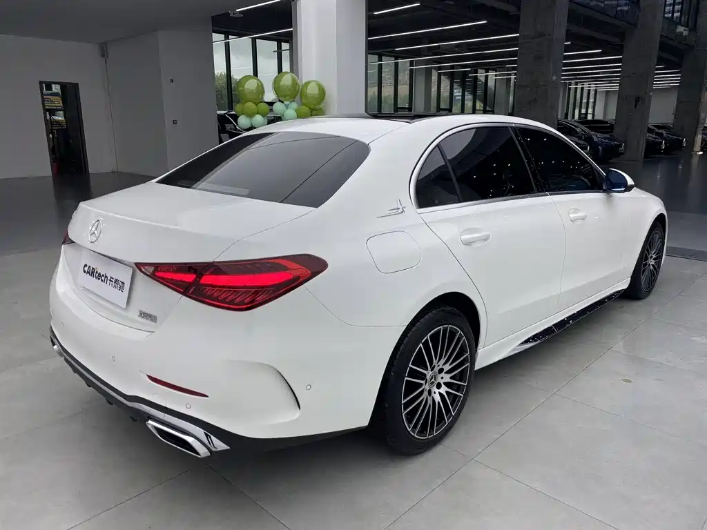 Mercedes-Benz C-Class 2025 — фото 31