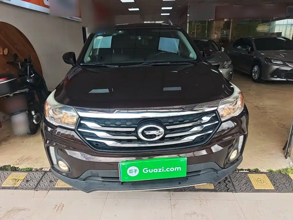 GAC Trumpchi GS4 2015 — фото 3