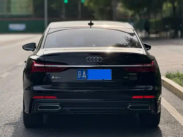 Audi A6L 2020