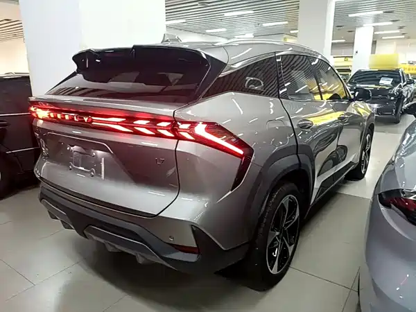 Geely Galaxy L7 2024