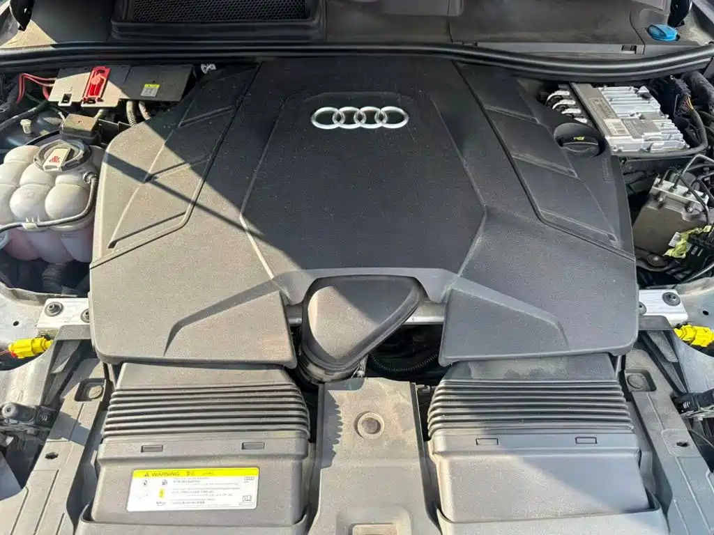 Audi Q7 2020 — фото 9