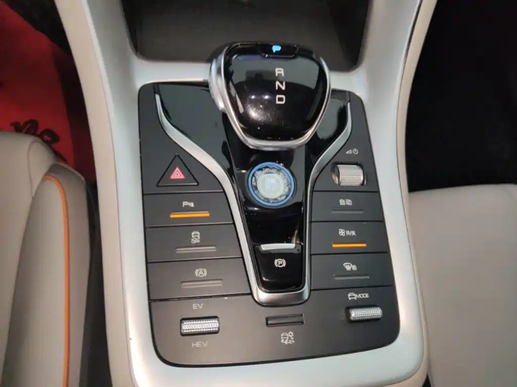 BYD Song Pro New Energy 2025 — фото 14