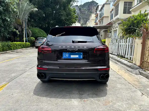 Porsche Cayenne 2015