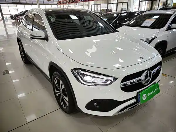 Mercedes-Benz GLA 2023