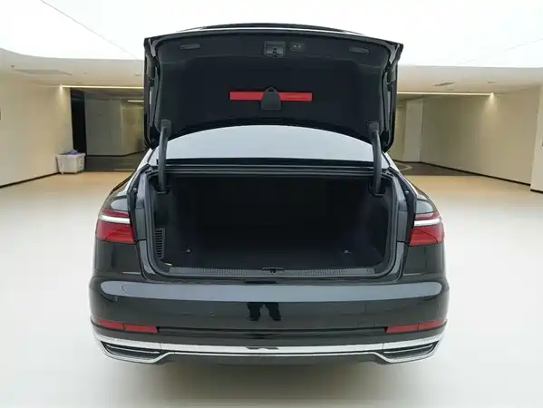 Audi A8 2021
