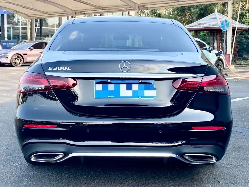 Mercedes-Benz E-Class 2023 — фото 5