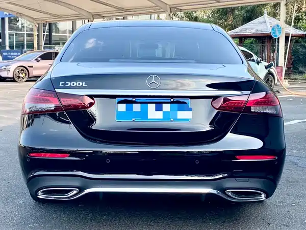 Mercedes-Benz E-Class 2023