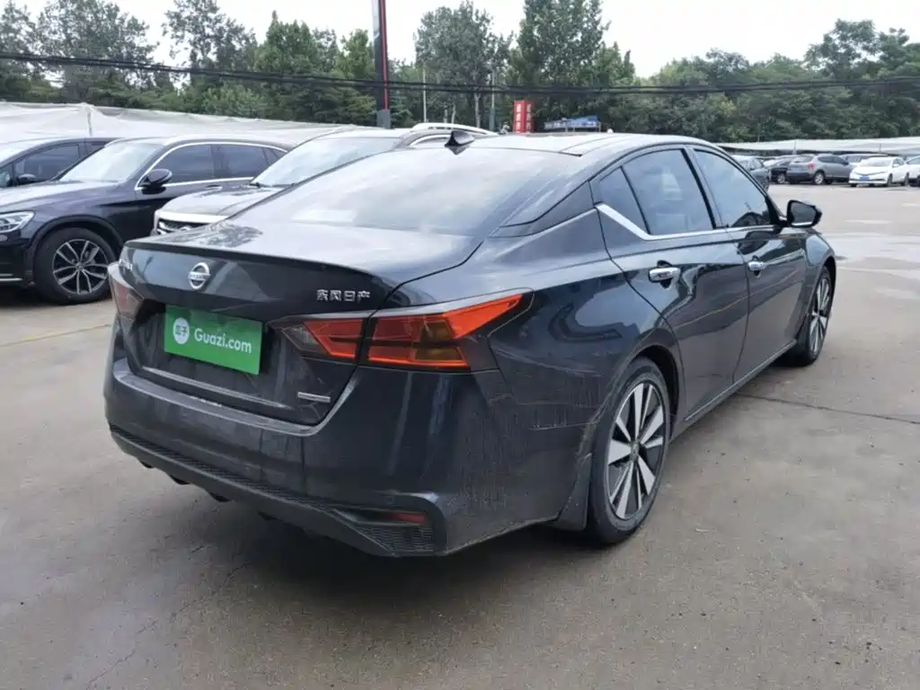 Nissan Teana 2022