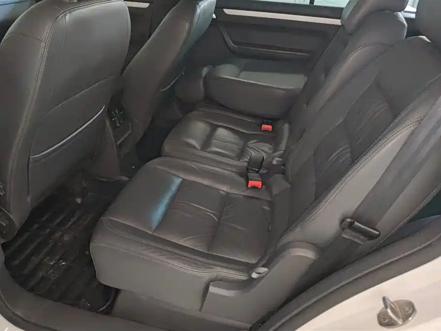 Volkswagen Touran 2015 — фото 11