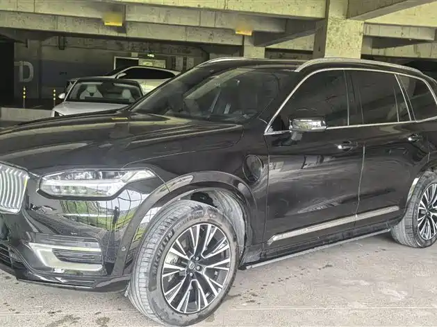 Volvo XC90 PHEV 2023 — фото 1