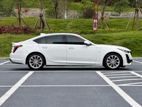 Cadillac CT5 2022