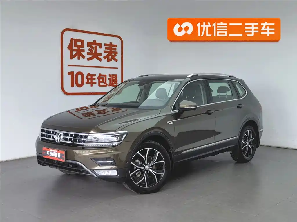 Volkswagen Tiguan L 2017 — фото 1