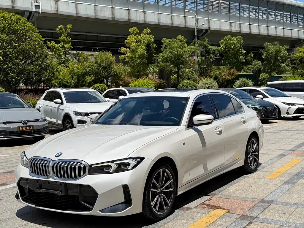 BMW 3 Series 2023