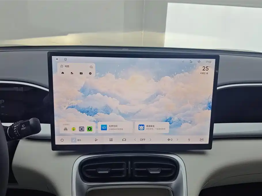 Geely Galaxy Starwish 2025 — фото 13