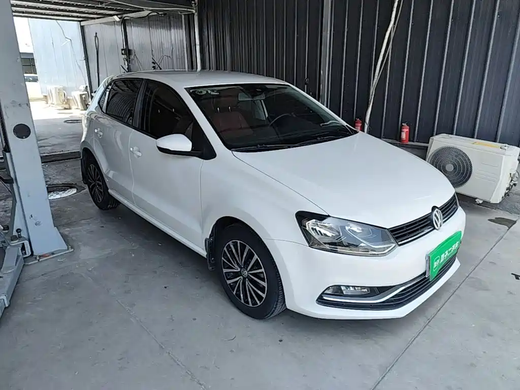 Volkswagen Polo 2015