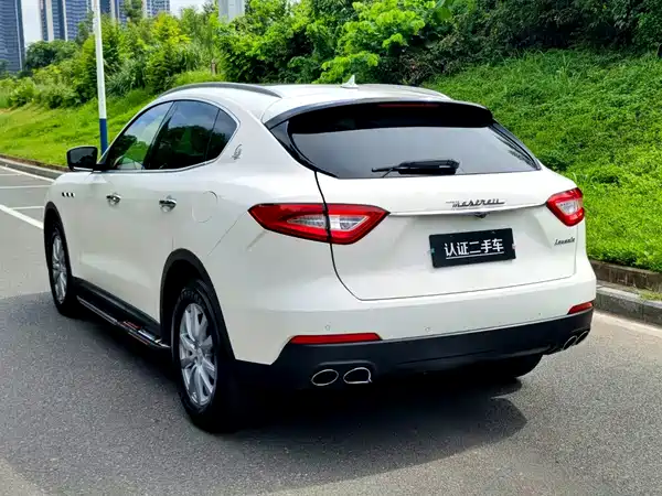 Maserati Levante 2016