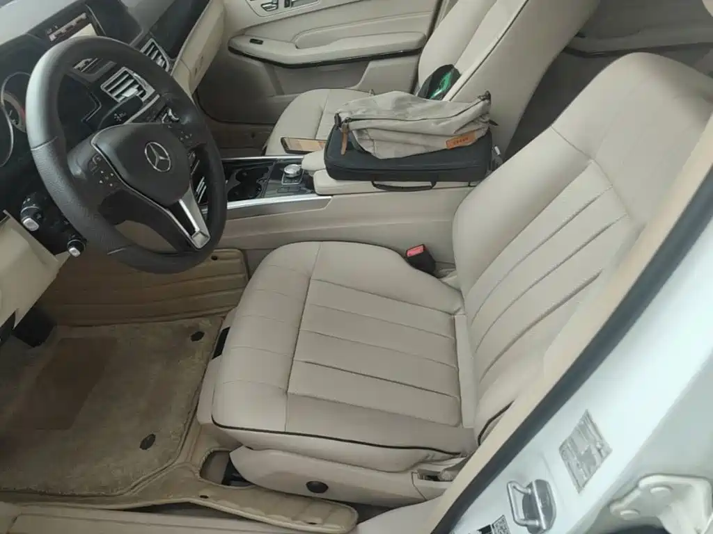 Mercedes-Benz E-Class 2015 — фото 15